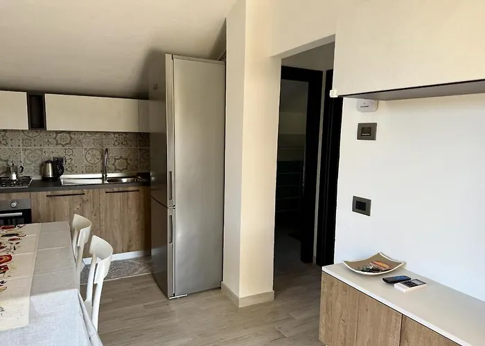 Apartamento Host4u - Nuovo Con Ingresso Indipendente E Parcheggio Privato - Catocce