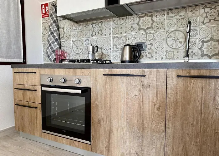 Host4u - Nuovo Con Ingresso Indipendente E Parcheggio Privato - Catocce *